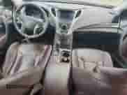 2013 Hyundai Azera z VIN KMHFH4JG0DA322686, wystawiony jako Copart lot #64457635 z przebiegiem 127 419 mil mil oraz Szkoda całkowita • Salvage title. Historia ofert i sprzedaży dostępna na DreamBid. Obrazek 8.