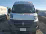 2018 Ram ProMaster Cargo z VIN 3C6URVHG0JE116949, wystawiony jako Copart lot #79713714 z przebiegiem 156 081 mil mil oraz Czysty tytuł • Clean title. Historia ofert i sprzedaży dostępna na DreamBid. Obrazek 5.