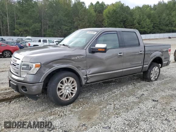 2013 Ford F-150 XLT с VIN 1FTFW1EF1DFB82919, выставлен на аукционе Copart как лот 85535255 с пробегом 110 394 миль миль и Списание • Salvage title. История ставок и продаж доступна на DreamBid. Изображение 1.