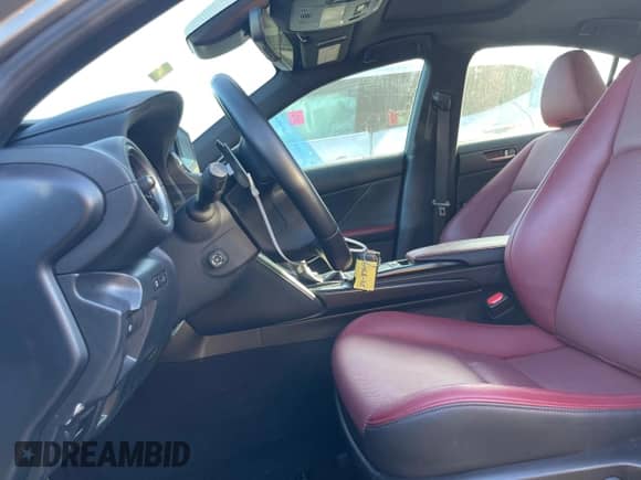 2022 Lexus IS 300 z VIN JTHDA1D22N5120231, wystawiony jako Copart lot #88272585 z przebiegiem 18 493 mil mil oraz Szkoda całkowita • Salvage title. Historia ofert i sprzedaży dostępna na DreamBid. Obrazek 7.