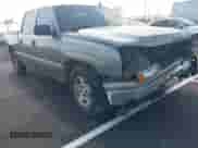 2006 Chevrolet Silverado 1500 LT2 z VIN 2GCEC13Z661346287, wystawiony jako IAAI lot #42013454 z przebiegiem 318 918 mil mil oraz . Historia ofert i sprzedaży dostępna na DreamBid. Obrazek 1.