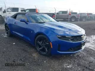 2021 Chevrolet Camaro 1LT с VIN 1G1FB3DS8M0110133, выставлен на аукционе IAAI как лот 41772438 с пробегом 53 700 миль миль и . История ставок и продаж доступна на DreamBid. Изображение 1.