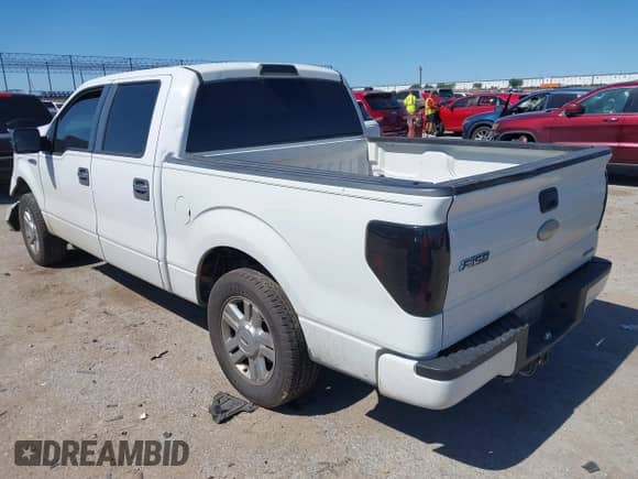 2011 Ford F-150 XL with VIN 1FTEW1CM1BFA41164, listed as a IAAI auction lot 42297085 with Not provided miles and . Bid and sale history available at DreamBid. Image 3.