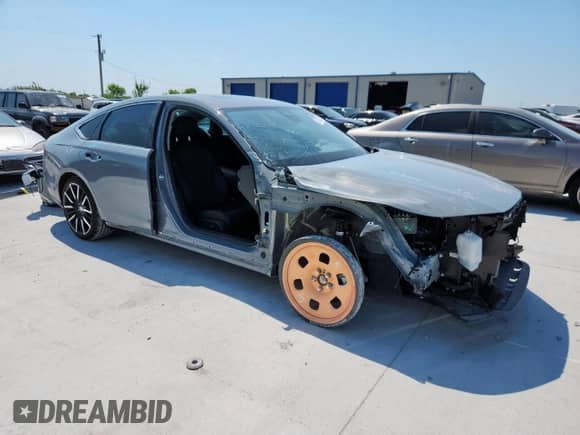 2023 Honda Accord Touring with VIN 1HGCY2F81PA032766, listed as a Copart auction lot 67902525 with 26,017 mi miles and Salvage title. Bid and sale history available at DreamBid. Image 4.