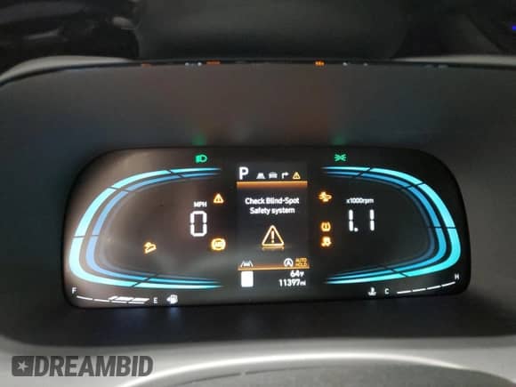 2025 Hyundai Palisade SEL z VIN KM8R2DGE4SU901177, wystawiony jako Copart lot #85887095 z przebiegiem 11 397 mil mil oraz Czysty tytuł • Clean title. Historia ofert i sprzedaży dostępna na DreamBid. Obrazek 9.