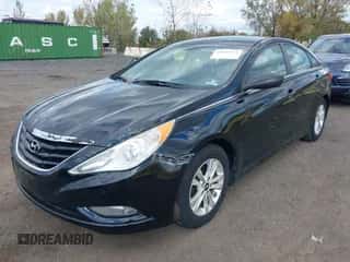 2013 Hyundai Sonata GLS с VIN 5NPEB4AC8DH680058, выставлен на аукционе IAAI как лот 43534214 с пробегом 111 938 миль миль и . История ставок и продаж доступна на DreamBid. Изображение 6.