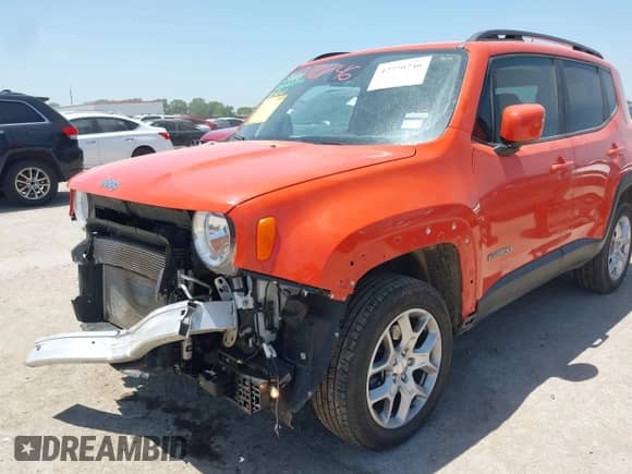 2018 Jeep Renegade Latitude with VIN ZACCJBBB3JPG86356, listed as a IAAI auction lot 42770746 with 41,571 mi miles and . Bid and sale history available at DreamBid. Image 6.