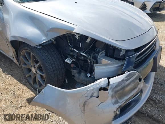 2015 Dodge Dart SXT z VIN 1C3CDFBB4FD301282, wystawiony jako IAAI lot #43149608 z przebiegiem 122 515 mil mil oraz . Historia ofert i sprzedaży dostępna na DreamBid. Obrazek 6.