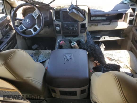 2018 Ram 1500 Laramie с VIN 1C6RR6NM8JS305593, выставлен на аукционе Copart как лот 70353135 с пробегом Не указан миль и Списание • Salvage title. История ставок и продаж доступна на DreamBid. Изображение 8.