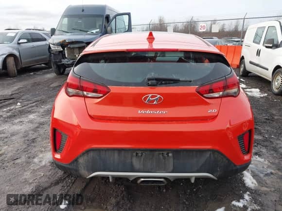 2019 Hyundai Veloster 2.0 с VIN KMHTG6AF6KU005046, выставлен на аукционе IAAI как лот 41073491 с пробегом 31 490 миль миль и . История ставок и продаж доступна на DreamBid. Изображение 16.