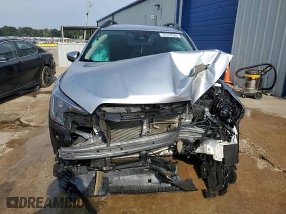 2025 Subaru Ascent Premium z VIN 4S4WMADD8S3420409, wystawiony jako Copart lot #80908425 z przebiegiem Nie podano mil oraz Czysty tytuł • Clean title. Historia ofert i sprzedaży dostępna na DreamBid. Obrazek 5.