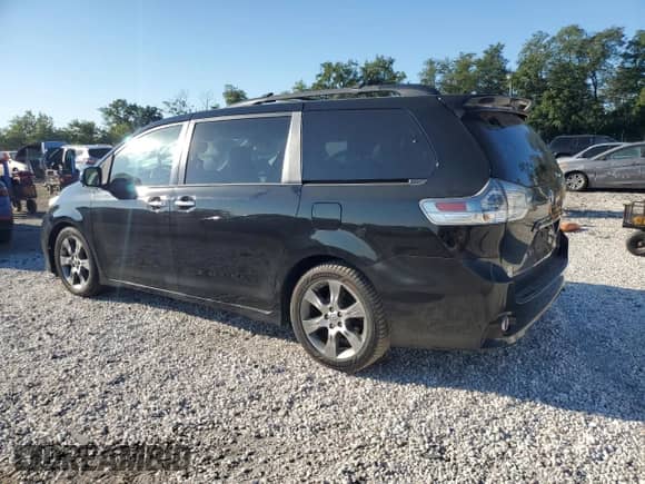 2014 Toyota Sienna SE with VIN 5TDXK3DC6ES438749, listed as a Copart auction lot 71176215 with 163,143 mi miles and Salvage title. Bid and sale history available at DreamBid. Image 2.