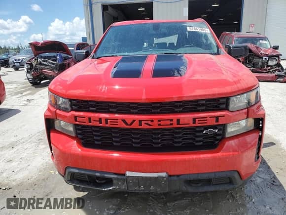 2022 Chevrolet Silverado 1500 Custom with VIN 1GCRYBEK9NZ221699, listed as a Copart auction lot 62661405 with 71,018 mi miles and Salvage title. Bid and sale history available at DreamBid. Image 5.