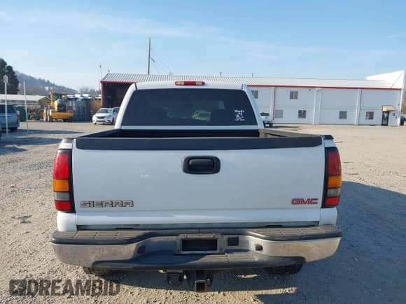 2006 GMC Sierra 1500 SLT with VIN 2GTEK13Z161259108, listed as a IAAI auction lot 41900305 with 254,027 mi miles and . Bid and sale history available at DreamBid. Image 16.