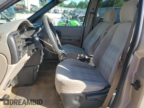 2003 Chevrolet Venture Plus 1SB с VIN 1GNDU03E43D125777, выставлен на аукционе Copart как лот 69100085 с пробегом 136 952 миль миль и Списание • Salvage title. История ставок и продаж доступна на DreamBid. Изображение 7.