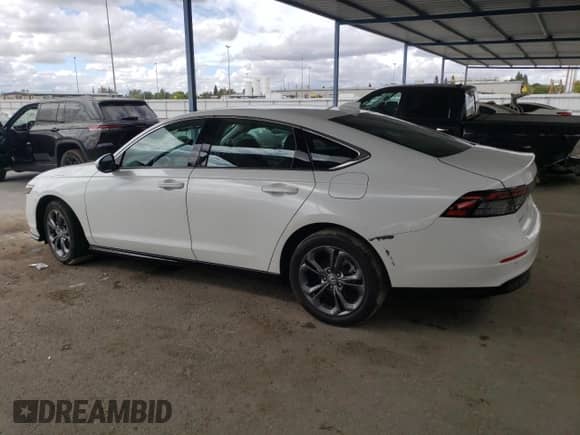 2024 Honda Accord EX-L с VIN 1HGCY2F6XRA052077, выставлен на аукционе Copart как лот 72065025 с пробегом 15 250 миль миль и Списание • Salvage title. История ставок и продаж доступна на DreamBid. Изображение 2.