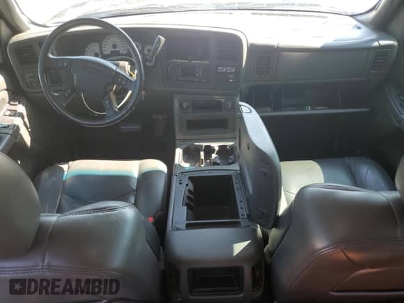 2004 Chevrolet Silverado SS с VIN 2GCEK19NX41275311, выставлен на аукционе Copart как лот 80899285 с пробегом 158 720 миль миль и Списание • Salvage title. История ставок и продаж доступна на DreamBid. Изображение 8.