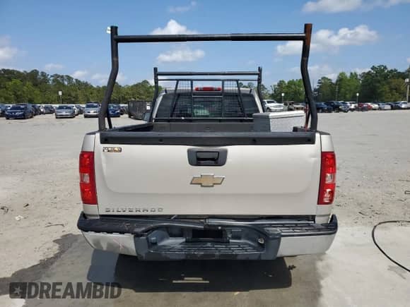 2009 Chevrolet Silverado 1500 Work Truck with VIN 1GCEC14C09Z207472, listed as a Copart auction lot 52365065 with 179,189 mi miles and Salvage title. Bid and sale history available at DreamBid. Image 6.
