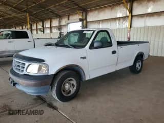 2001 Ford F-150 XL z VIN 1FTZF17291KA10146, wystawiony jako Copart lot #84300515 z przebiegiem 115 342 mil mil oraz Czysty tytuł • Clean title. Historia ofert i sprzedaży dostępna na DreamBid. Obrazek 1.