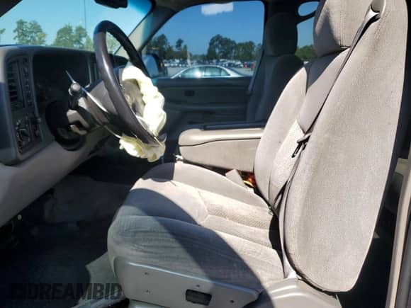 2005 Chevrolet Suburban LT с VIN 1GNFK16Z25J260912, выставлен на аукционе Copart как лот 68067044 с пробегом 310 887 миль миль и Списание • Salvage title. История ставок и продаж доступна на DreamBid. Изображение 7.
