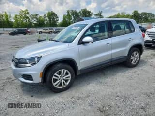 2013 Volkswagen Tiguan S с VIN WVGAV7AX7DW537912, выставлен на аукционе Copart как лот 61016465 с пробегом 180 094 миль миль и Списание • Salvage title. История ставок и продаж доступна на DreamBid. Изображение 1.