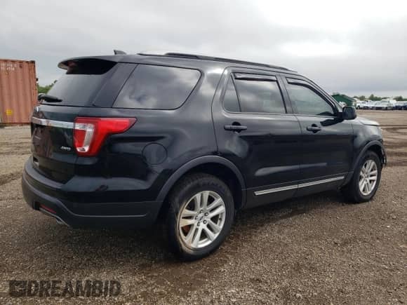2018 Ford Explorer XLT с VIN 1FM5K8D82JGC27998, выставлен на аукционе Copart как лот 69465775 с пробегом 81 156 миль миль и Списание • Salvage title. История ставок и продаж доступна на DreamBid. Изображение 3.