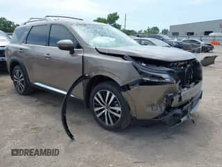 2025 Nissan Pathfinder Platinum с VIN 5N1DR3DJ6SC222809, выставлен на аукционе IAAI как лот 42816873 с пробегом 622 миль миль и . История ставок и продаж доступна на DreamBid. Изображение 1.