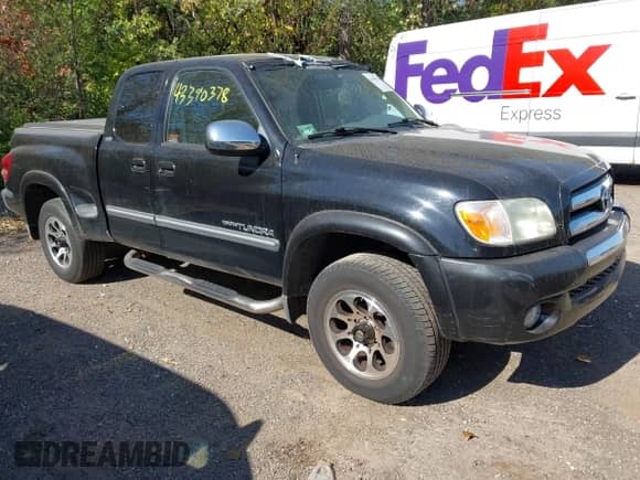 2005 Toyota Tundra SR5 с VIN 5TBBT44105S473288, выставлен на аукционе IAAI как лот 43390378 с пробегом 160 406 миль миль и . История ставок и продаж доступна на DreamBid. Изображение 1.
