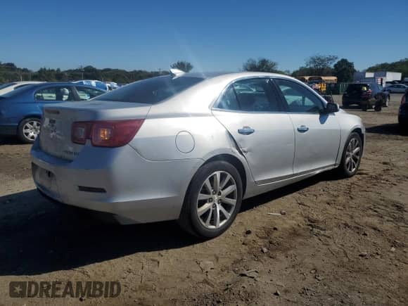 2016 Chevrolet Malibu LTZ with VIN 1G11E5SA4GF108243, listed as a Copart auction lot 82388345 with 238,401 mi miles and Clean title. Bid and sale history available at DreamBid. Image 3.