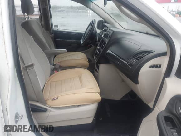 2014 Dodge Grand Caravan SE с VIN 2C4RDGBG0ER140464, выставлен на аукционе IAAI как лот 43535622 с пробегом 190 620 миль миль и . История ставок и продаж доступна на DreamBid. Изображение 5.