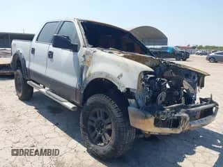 2005 Ford F-150 XLT z VIN 1FTPW14555FB61912, wystawiony jako IAAI lot #43176327 z przebiegiem Nie podano mil oraz . Historia ofert i sprzedaży dostępna na DreamBid. Obrazek 1.