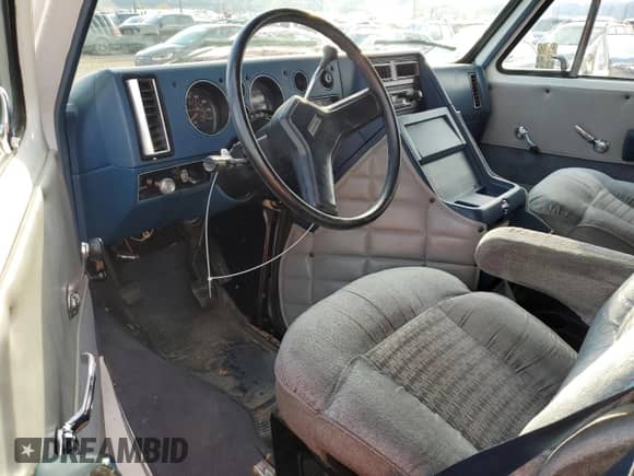 1989 Chevrolet Chevy Van с VIN 2GCEG25K9K4149407, выставлен на аукционе Copart как лот 87439465 с пробегом 64 427 миль миль и Чистый • Clean title. История ставок и продаж доступна на DreamBid. Изображение 8.
