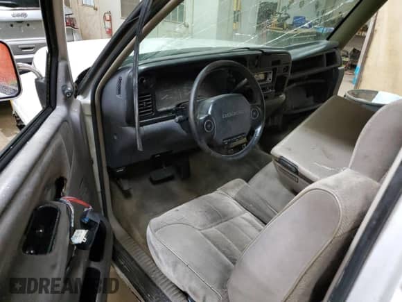 1996 Dodge 1500 с VIN 3B7HC13Y5TG134844, выставлен на аукционе Copart как лот 57322083 с пробегом 326 240 миль миль и На запчасти • Non repairable. История ставок и продаж доступна на DreamBid. Изображение 8.