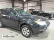 2010 Subaru Forester X z VIN JF2SH6ACXAH726126, wystawiony jako IAAI lot #43442517 z przebiegiem 103 946 mil mil oraz . Historia ofert i sprzedaży dostępna na DreamBid. Obrazek 12.