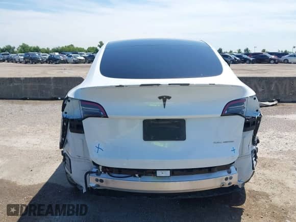 2023 Tesla Model Y Long Range z VIN 7SAYGDEE0PA178495, wystawiony jako IAAI lot #42507571 z przebiegiem 55 840 mil mil oraz . Historia ofert i sprzedaży dostępna na DreamBid. Obrazek 16.