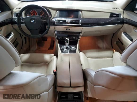 2010 BMW 5 Series 550i Gran Turismo xDrive с VIN WBASP4C59AC341025, выставлен на аукционе Copart как лот 60696185 с пробегом 230 230 миль миль и Списание • Salvage title. История ставок и продаж доступна на DreamBid. Изображение 8.