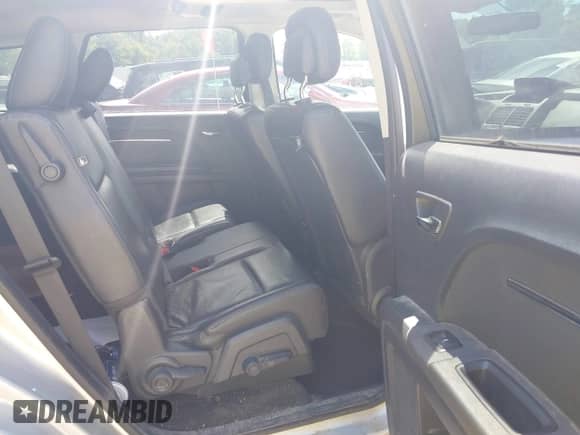 2010 Dodge Journey R/T with VIN 3D4PH6FV8AT135912, listed as a IAAI auction lot 43072570 with 131,864 mi miles and . Bid and sale history available at DreamBid. Image 8.