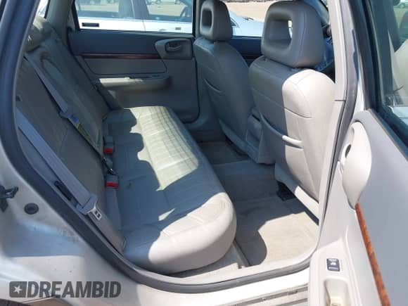 2000 Chevrolet Impala z VIN 2G1WF55K3Y9180651, wystawiony jako IAAI lot #43255736 z przebiegiem 133 210 mil mil oraz . Historia ofert i sprzedaży dostępna na DreamBid. Obrazek 8.