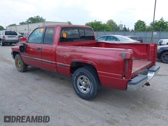 1998 Dodge 1500 with VIN 3B7HC13Y9WG160903, listed as a IAAI auction lot 42466240 with Not provided miles and . Bid and sale history available at DreamBid. Image 3.