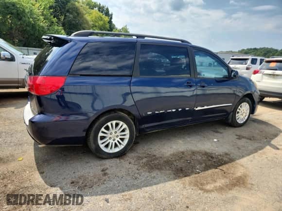 2007 Toyota Sienna XLE с VIN 5TDZK22C37S077781, выставлен на аукционе Copart как лот 70872105 с пробегом 21 773 миль миль и Чистый • Clean title. История ставок и продаж доступна на DreamBid. Изображение 3.