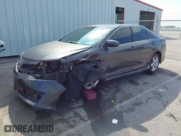 2013 Toyota Camry SE с VIN 4T1BF1FK5DU217771, выставлен на аукционе IAAI как лот 43048741 с пробегом 104 009 миль миль и . История ставок и продаж доступна на DreamBid. Изображение 2.