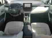 2023 Toyota Corolla Cross L z VIN 7MUAAAAG1PV042709, wystawiony jako Copart lot #89494175 z przebiegiem 32 892 mil mil oraz Szkoda całkowita • Salvage title. Historia ofert i sprzedaży dostępna na DreamBid. Obrazek 8.