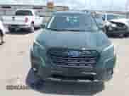 2024 Subaru Forester Limited z VIN JF2SKALC4RH402098, wystawiony jako IAAI lot #39994157 z przebiegiem 5 901 mil mil oraz . Historia ofert i sprzedaży dostępna na DreamBid. Obrazek 9.