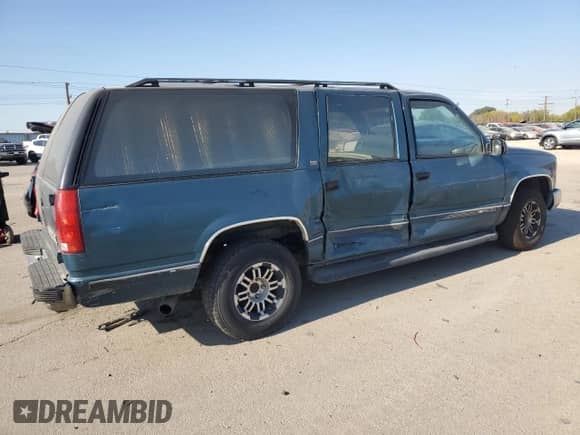 1992 Chevrolet Suburban with VIN 1GNEC16K3NJ356978, listed as a Copart auction lot 74299054 with 262,277 mi miles and Salvage title. Bid and sale history available at DreamBid. Image 3.