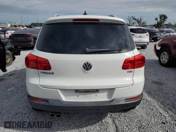 2017 Volkswagen Tiguan Wolfsburg Edition с VIN WVGRV7AX9HK022619, выставлен на аукционе Copart как лот 80518665 с пробегом Не указан миль и Чистый • Clean title. История ставок и продаж доступна на DreamBid. Изображение 6.