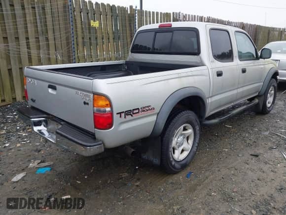 2002 Toyota Tacoma с VIN 5TEHN72N22Z139023, выставлен на аукционе IAAI как лот 43582433 с пробегом 199 899 миль миль и . История ставок и продаж доступна на DreamBid. Изображение 4.