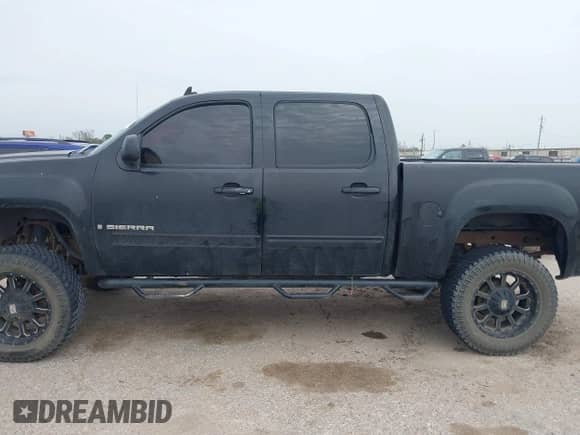 2007 GMC Sierra 1500 SLT с VIN 2GTEK13M471563958, выставлен на аукционе IAAI как лот 41742032 с пробегом 294 548 миль миль и . История ставок и продаж доступна на DreamBid. Изображение 14.