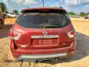 2014 Nissan Pathfinder SV z VIN 5N1AR2MN7EC698104, wystawiony jako Copart lot #80228005 z przebiegiem Nie podano mil oraz Szkoda całkowita • Salvage title. Historia ofert i sprzedaży dostępna na DreamBid. Obrazek 6.