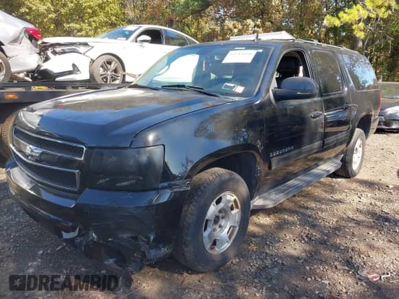 2013 Chevrolet Suburban LT с VIN 1GNSKJE76DR355813, выставлен на аукционе IAAI как лот 43511998 с пробегом 237 264 миль миль и . История ставок и продаж доступна на DreamBid. Изображение 2.