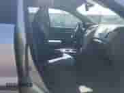 2012 Chevrolet Traverse LS z VIN 1GNKVFED5CJ416463, wystawiony jako IAAI lot #42666062 z przebiegiem 105 518 mil mil oraz . Historia ofert i sprzedaży dostępna na DreamBid. Obrazek 5.